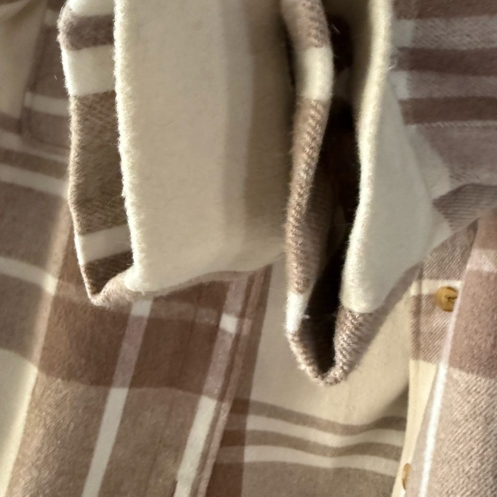 Banana Republic Tan and Cream Plaid Utility Jacket - Picture 6 of 9